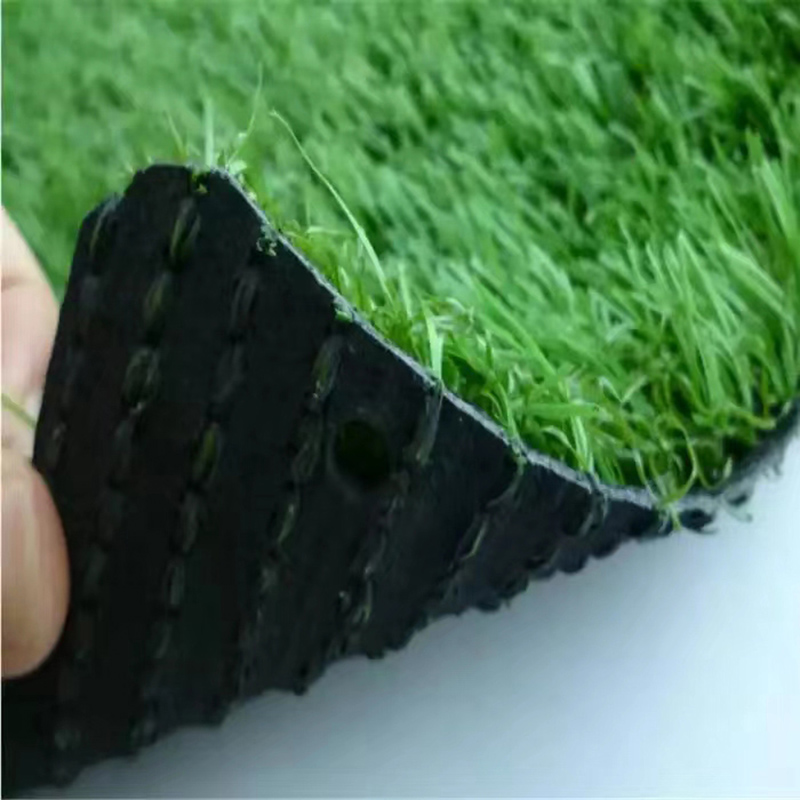 Césped artificial de cuatro colores resistente a los rayos UV para fútbol